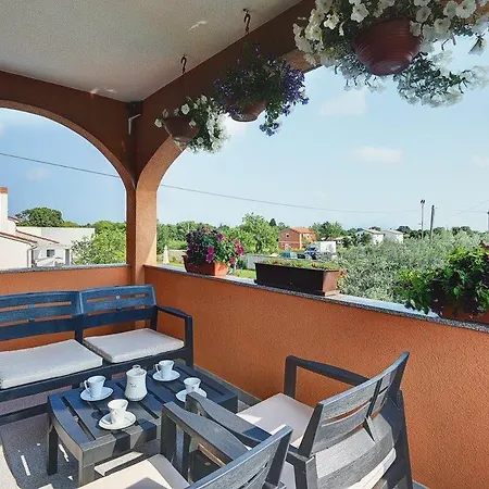 Apartment Sissano Liznjan