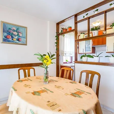 Apartment Sissano